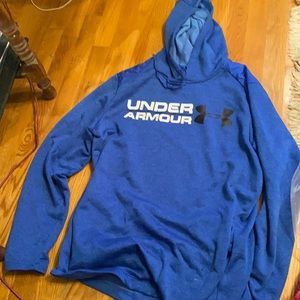UnderArmour Hoodie (worn once)